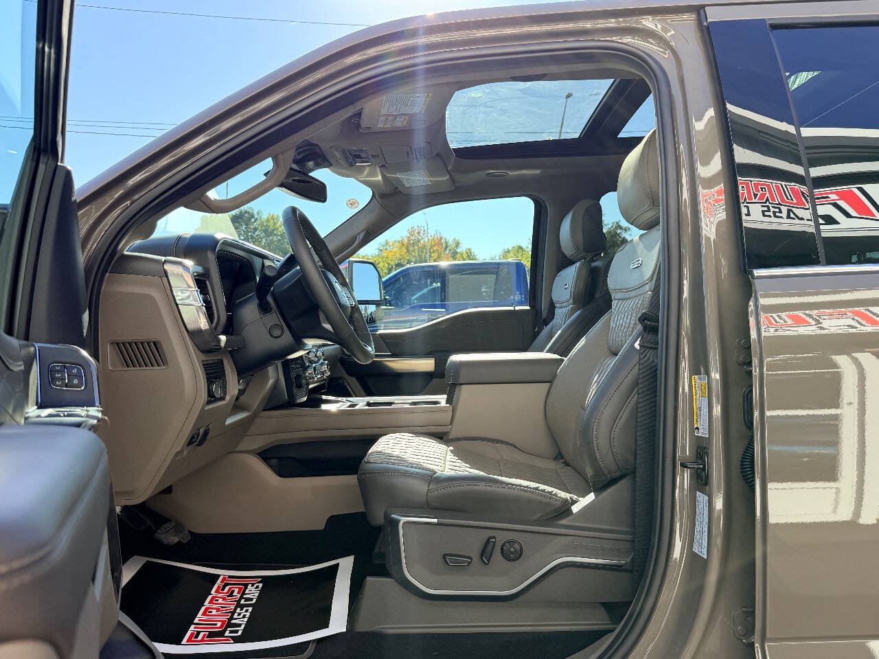 Used 2027 Ford F450 Platinum w/ Platinum Plus Package AWD/4WD image 22