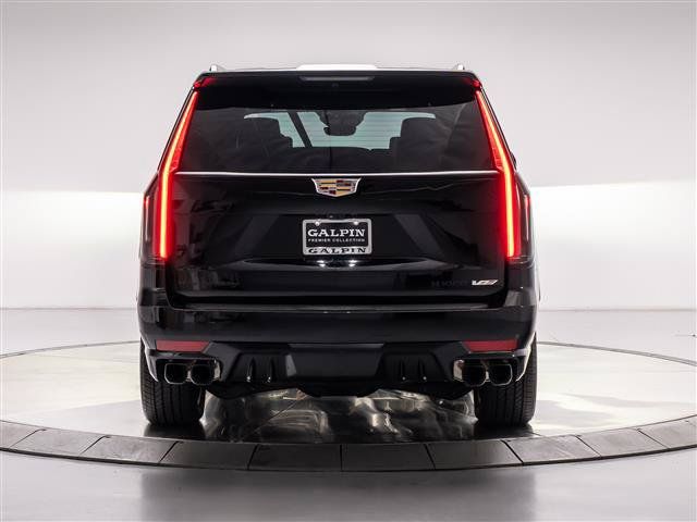 Used 2023 Cadillac Escalade ESV V w/ Heavy-Duty Trailer Package AWD/4WD image 12