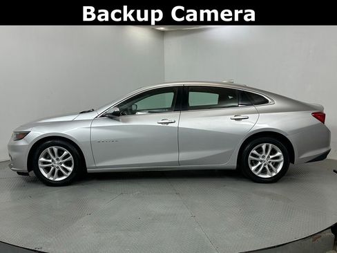 Used 2018 Chevrolet Malibu LT image 4
