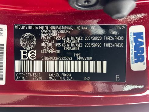Used 2024 Toyota Sienna XSE FWD image 37