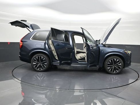 New 2026 Volvo XC90 T8 Ultra w/ Protection Package Premier AWD/4WD image 30