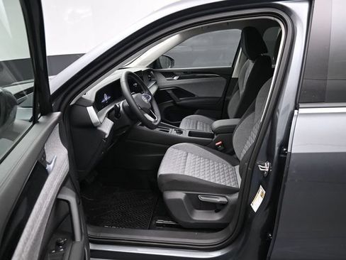 New 2026 Volkswagen Tiguan S AWD/4WD image 9