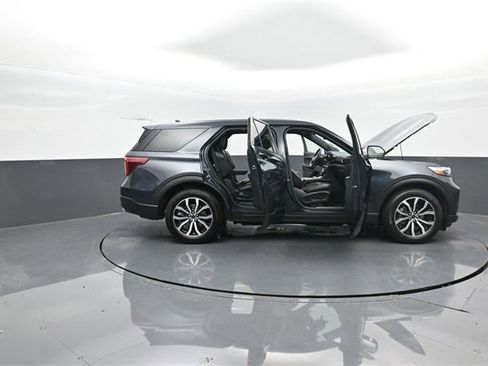 Used 2022 Ford Explorer ST-Line image 34