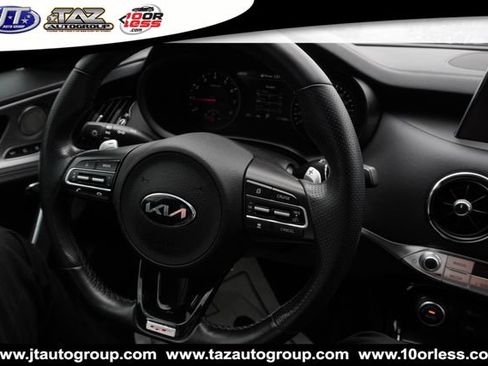 Used 2020 Kia Stinger GT1 RWD image 16