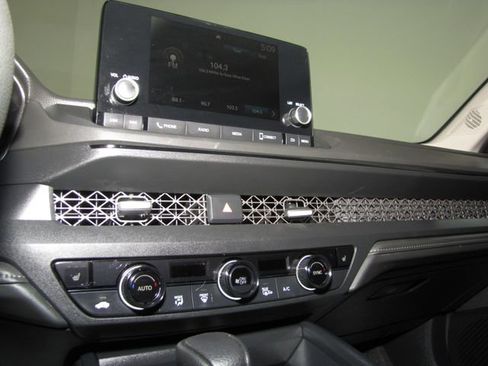 Certified 2023 Honda Accord EX image 7