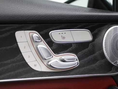 Used 2018 Mercedes-Benz GLC 300 4MATIC w/ AMG Line image 10