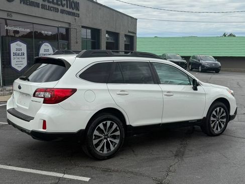 Used 2016 Subaru Outback 2.5i Limited AWD/4WD image 18