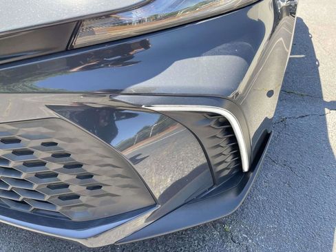 Used 2025 Toyota Camry SE FWD image 9