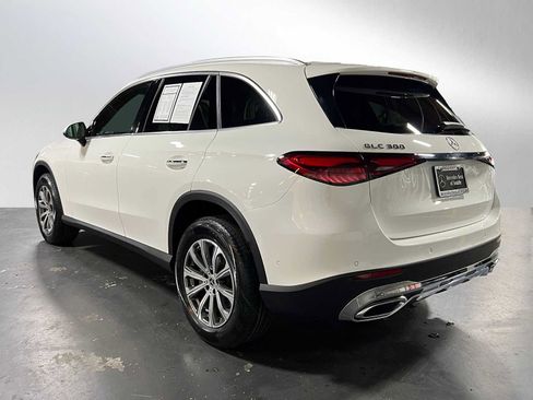 Used 2023 Mercedes-Benz GLC 300 4MATIC image 5