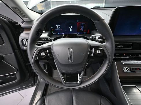 Used 2025 Lincoln Aviator Reserve w/ Jet Appearance Package image 26