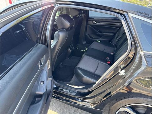 Used 2021 Honda Accord Sport image 12