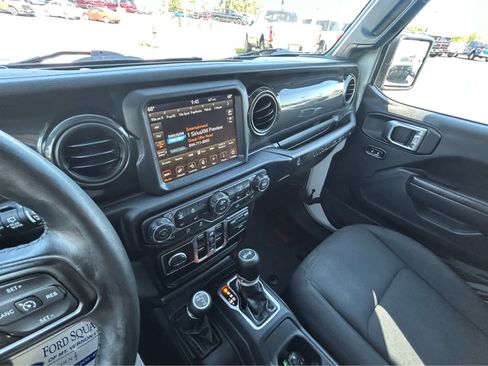 Used 2023 Jeep Wrangler Unlimited Sport AWD/4WD image 27