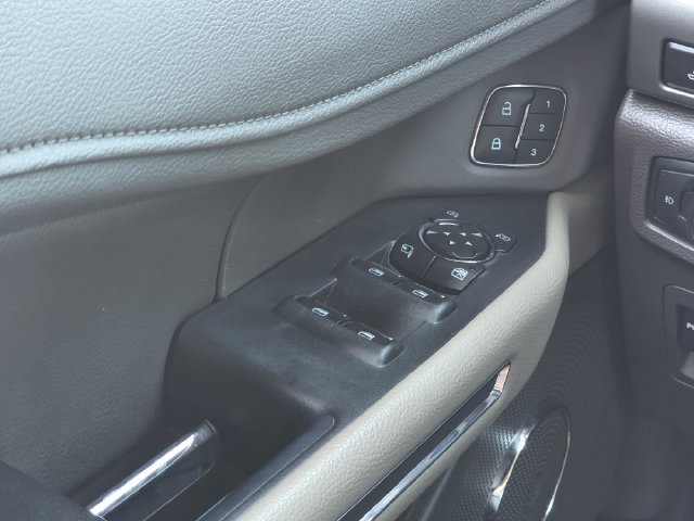 Used 2021 Ford Expedition XLT AWD/4WD image 17