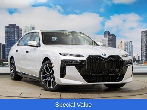 Used 2025 BMW 750e xDrive w/ Executive Package AWD/4WD image 1