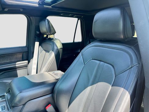 Used 2021 Ford Expedition Limited RWD image 20