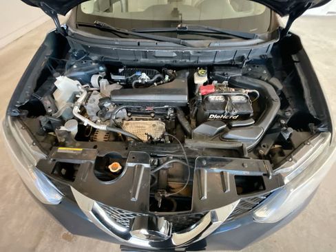 Used 2015 Nissan Rogue SV w/ SV Premium Package image 25