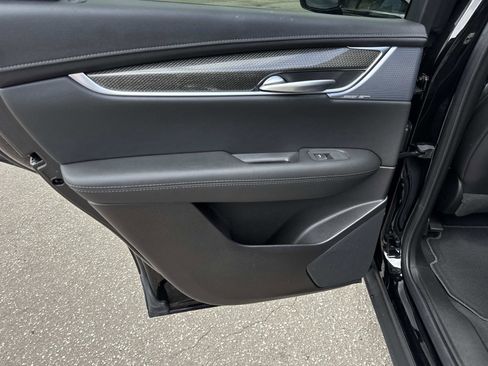 New 2025 Cadillac XT5 Sportv AWD/4WD image 12