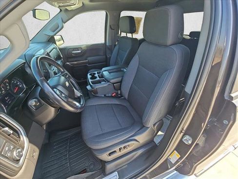 Used 2021 Chevrolet Silverado 1500 LT image 16