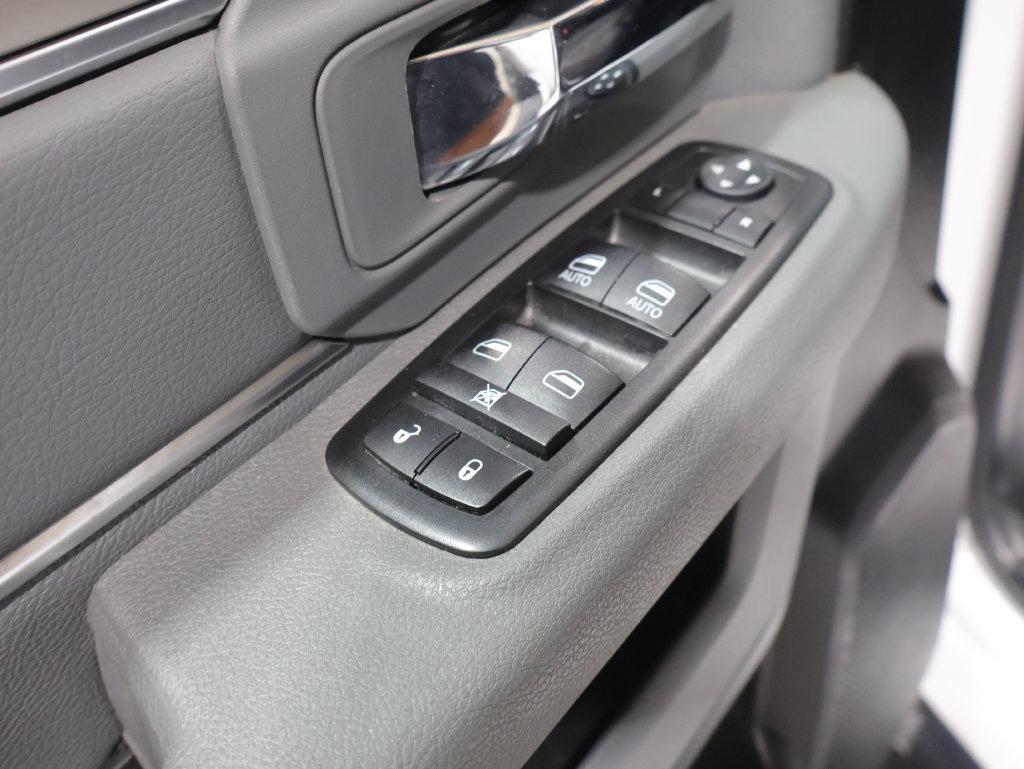 Used 2019 RAM 1500 Warlock AWD/4WD image 15
