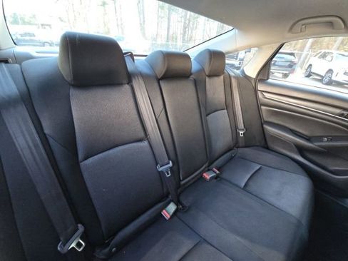 Used 2019 Honda Accord LX image 12