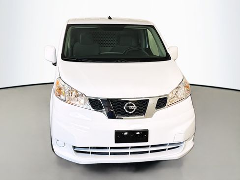 Used 2020 Nissan NV200 SV FWD image 2