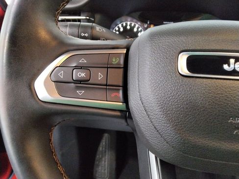 Used 2022 Jeep Compass Limited image 12