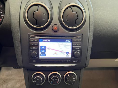 Used 2011 Nissan Rogue SV w/ SL Pkg AWD/4WD image 18