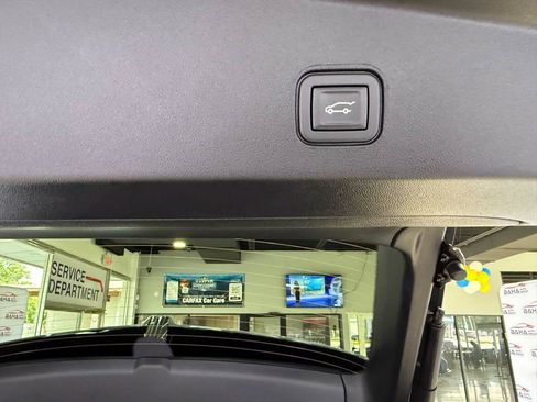 Used 2024 Cadillac Lyriq Tech AWD/4WD image 45