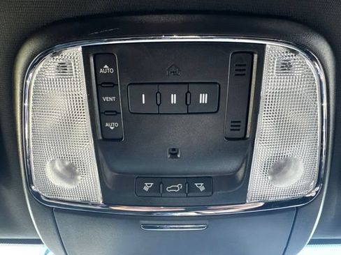 Used 2021 Jeep Grand Cherokee Laredo X AWD/4WD image 27