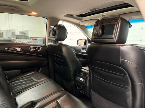 Used 2013 INFINITI JX35 AWD w/ Premium Pkg image 30