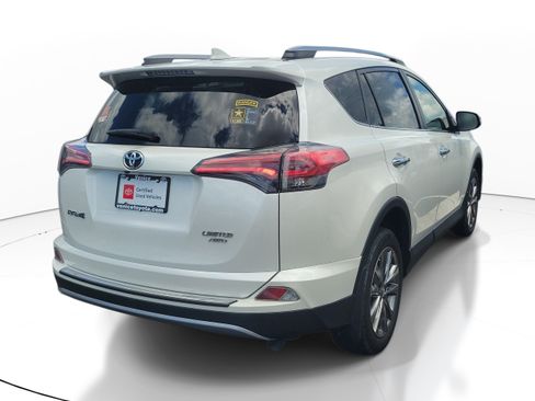 Used 2018 Toyota RAV4 Limited w/ All Weather Liner Package AWD/4WD image 8