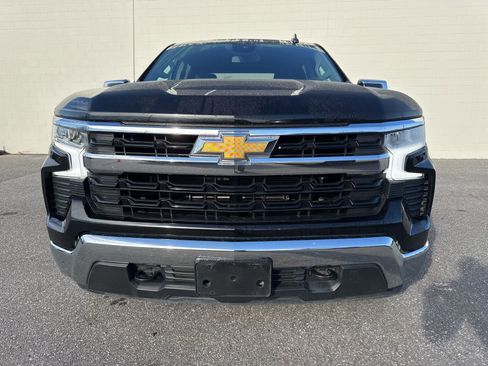 Used 2022 Chevrolet Silverado 1500 LT image 2