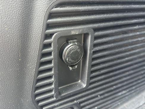 Used 2022 Subaru Ascent Limited w/ Technology Package image 32