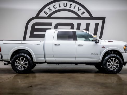 Used 2024 RAM 3500 Limited w/ Safety Group image 8