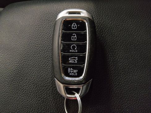 Used 2022 Hyundai Elantra Blue FWD image 32