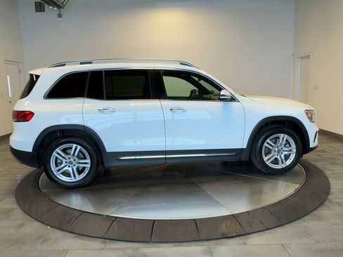 Used 2023 Mercedes-Benz GLB 250 4MATIC image 9