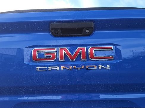 New 2026 GMC Canyon Elevation w/ Convenience Package image 9