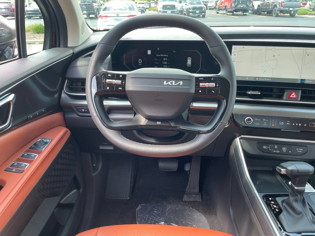New 2027 Kia Carnival SX FWD image 13