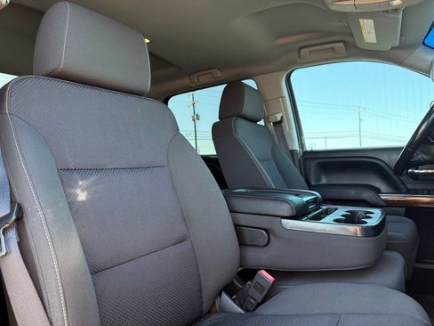 Used 2018 GMC Sierra 2500 SLE w/ SLE Preferred Package AWD/4WD image 29