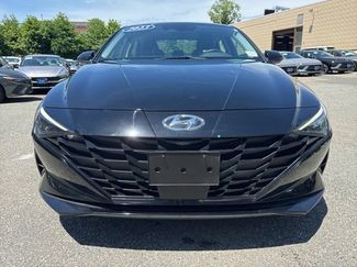 Used 2023 Hyundai Elantra SEL w/ Convenience Package FWD video 2