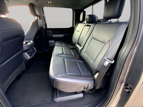 Used 2024 Ford F250 Lariat AWD/4WD image 35