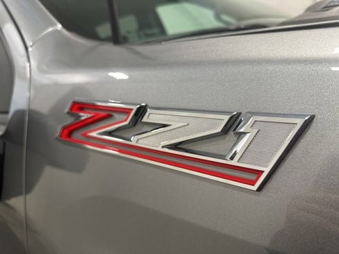 Used 2025 Chevrolet Silverado 2500 LT w/ Safety Package image 34