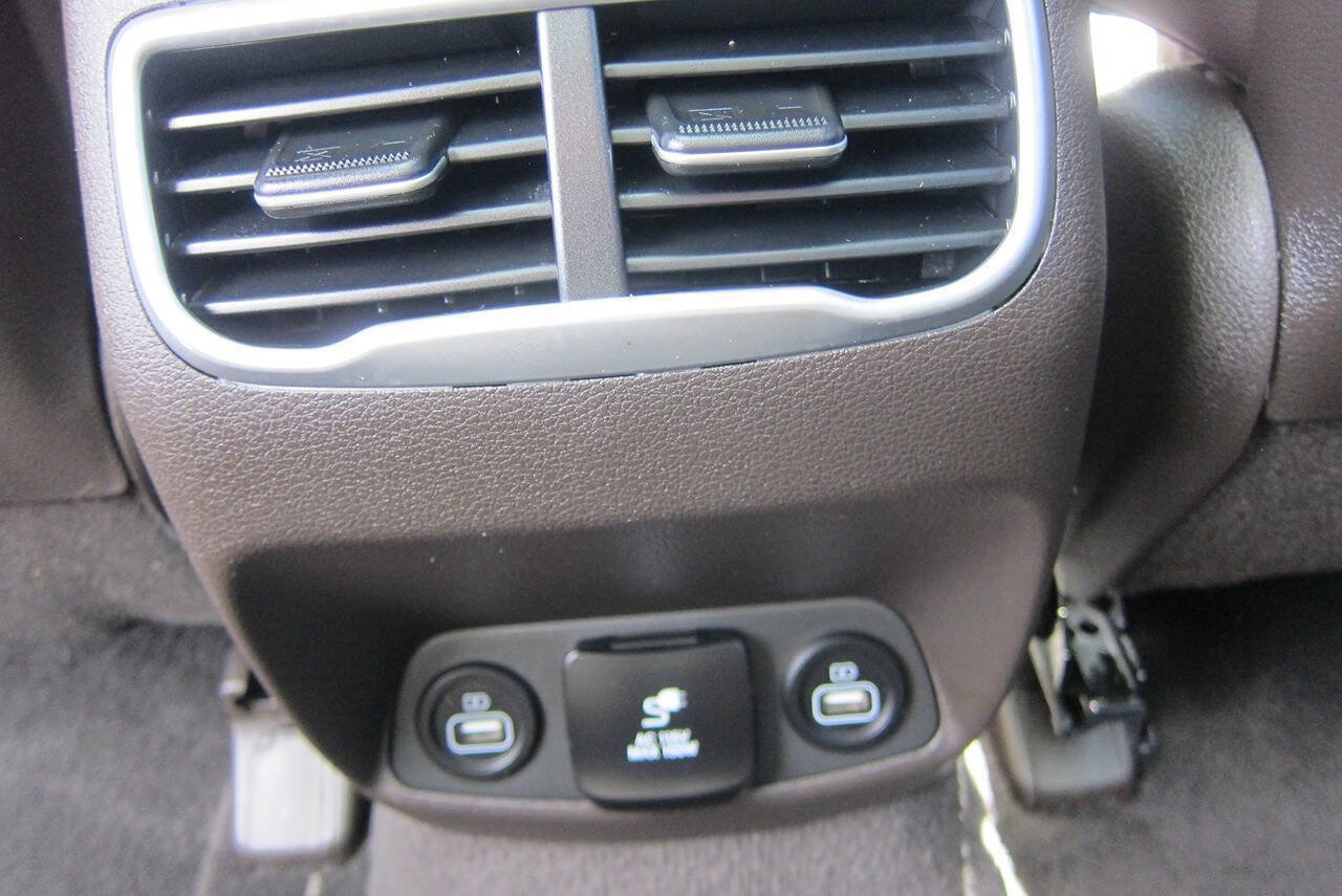 Used 2023 Hyundai Santa Fe Limited AWD/4WD image 23