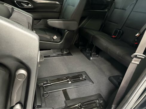 Used 2024 Chevrolet Tahoe RST w/ Sport Performance Package AWD/4WD image 15
