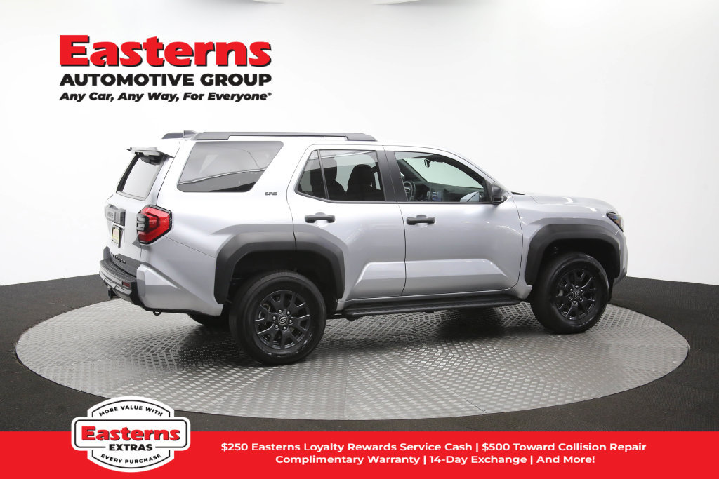 Used 2025 Toyota 4Runner SR5 AWD/4WD image 45