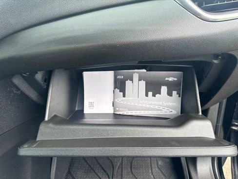 Used 2019 Chevrolet Equinox LT FWD image 45
