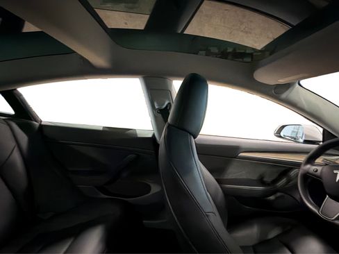 Used 2023 Tesla Model 3 Standard Range RWD image 40