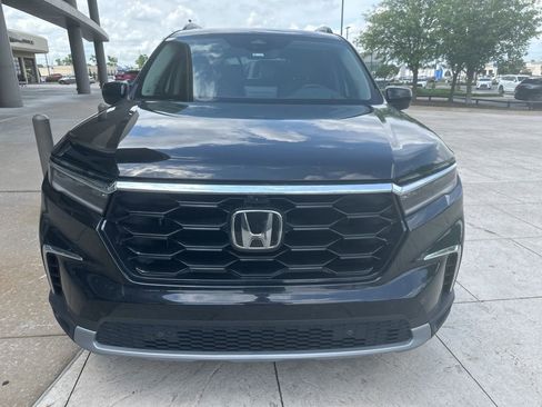 Used 2023 Honda Pilot Elite image 8