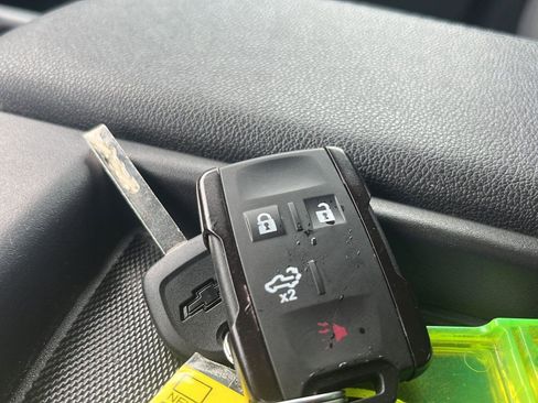 Used 2023 Chevrolet Silverado 2500 LT image 26