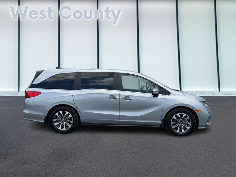 Used 2023 Honda Odyssey EX-L image 2